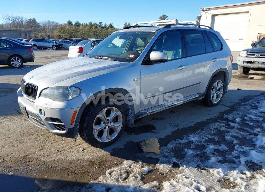 Photo 2 of 2011 Bmw X5 XDRIVE50I (VIN 5UXZV8C52BL421135)