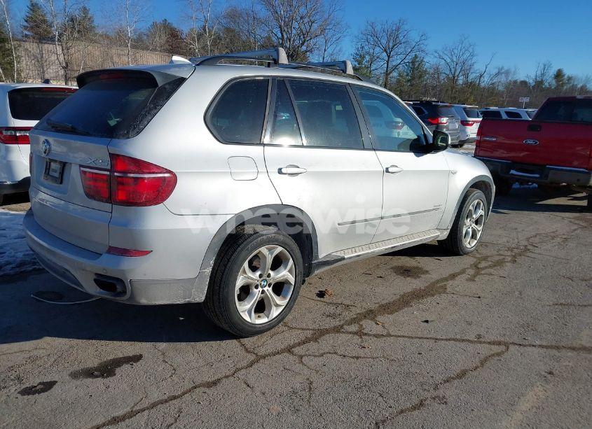 Photo 3 of 2011 Bmw X5 XDRIVE50I (VIN 5UXZV8C52BL421135)