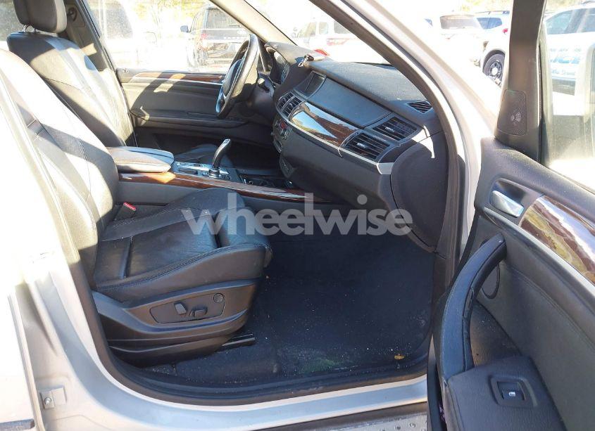 Photo 4 of 2011 Bmw X5 XDRIVE50I (VIN 5UXZV8C52BL421135)