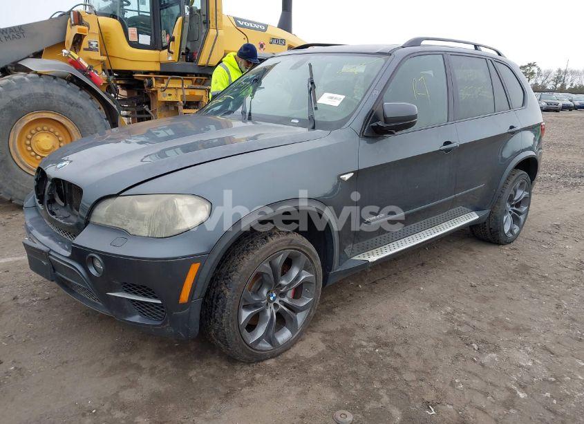 Photo 2 of 2011 Bmw X5 XDRIVE50I (VIN 5UXZV8C54BL418480)