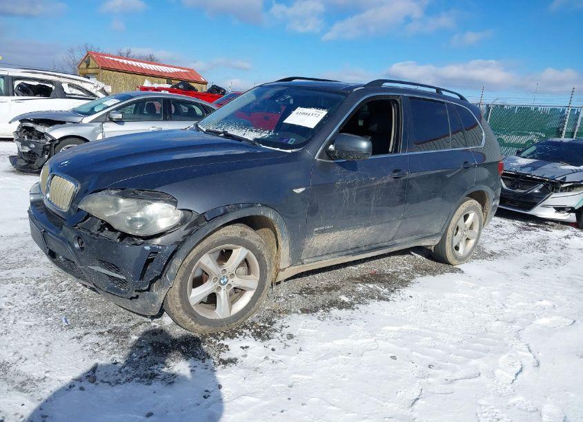 Photo 2 of 2013 Bmw X5 XDRIVE50I (VIN 5UXZV8C54DL898720)