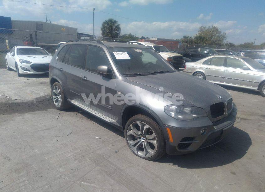 2013 Bmw X5 XDRIVE50I (VIN 5UXZV8C56D0C16375) main photo