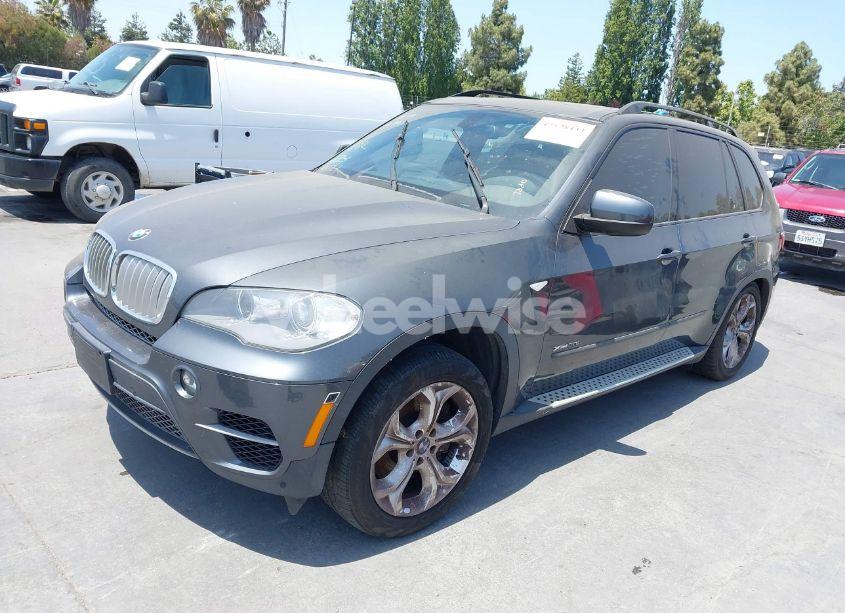Photo 2 of 2013 Bmw X5 XDRIVE50I (VIN 5UXZV8C5XD0C17142)