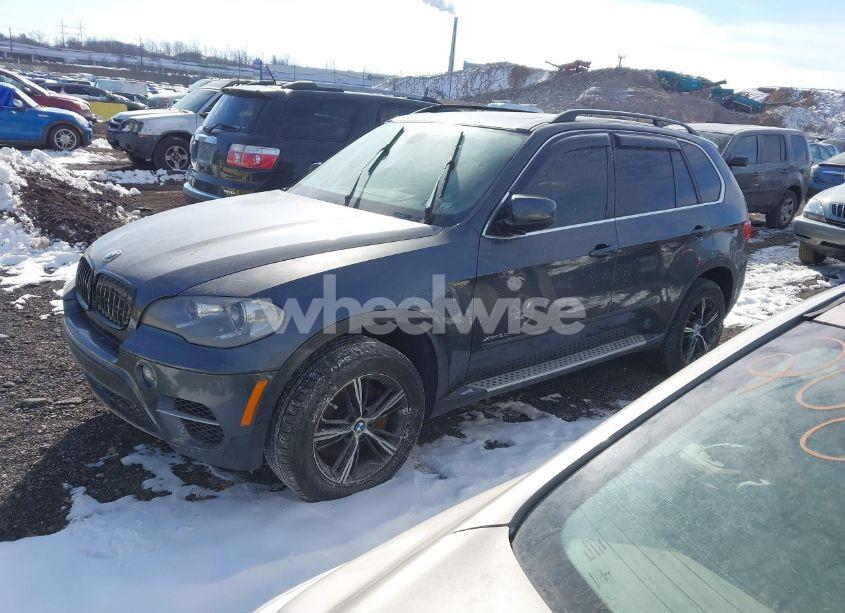 Photo 2 of 2013 Bmw X5 XDRIVE50I (VIN 5UXZV8C5XDL898687)