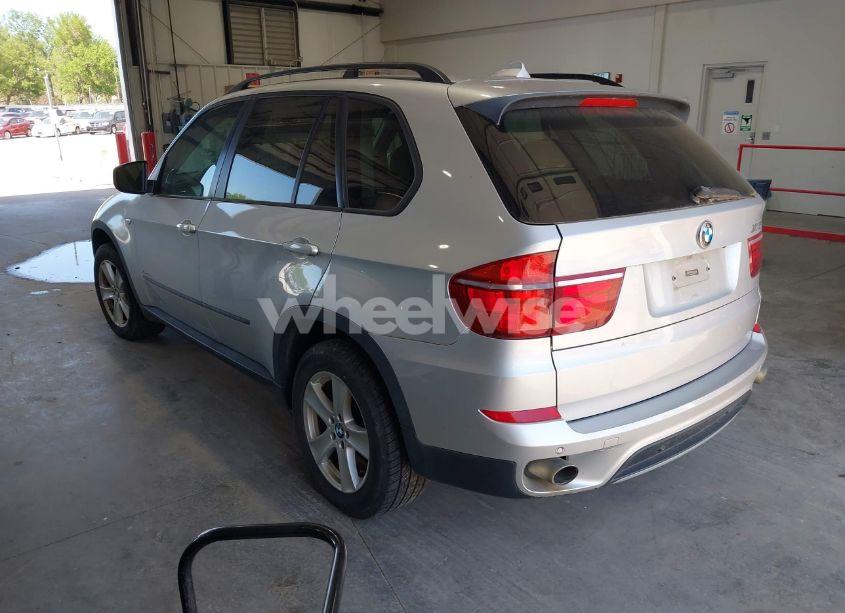 Photo 3 of 2012 Bmw X5 XDRIVE35D (VIN 5UXZW0C53CL674187)