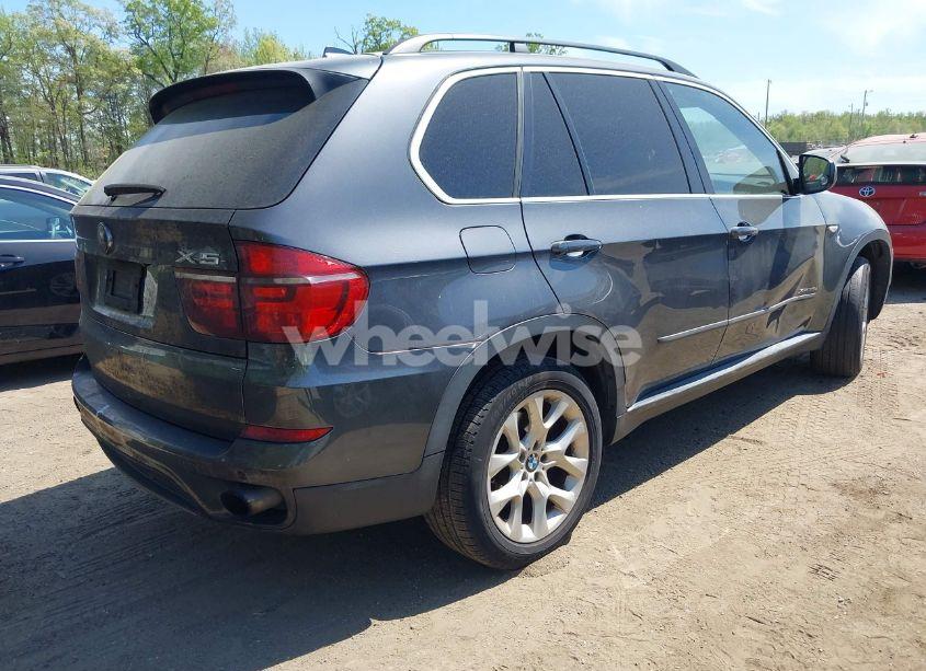 Photo 4 of 2013 Bmw X5 XDRIVE35D (VIN 5UXZW0C53D0B90719)