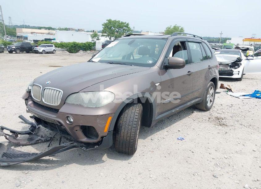 Photo 2 of 2011 Bmw X5 XDRIVE35D (VIN 5UXZW0C57BL657763)