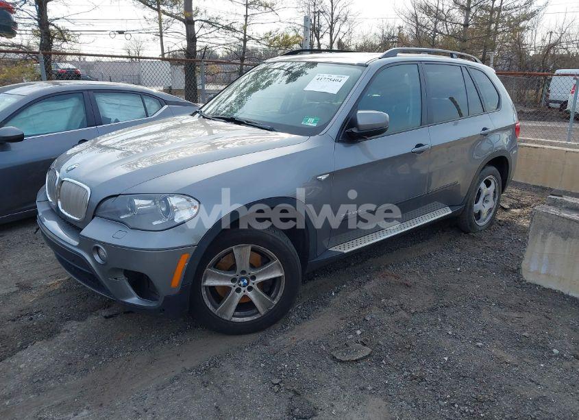 Photo 2 of 2012 Bmw X5 XDRIVE35D (VIN 5UXZW0C59C0B89802)