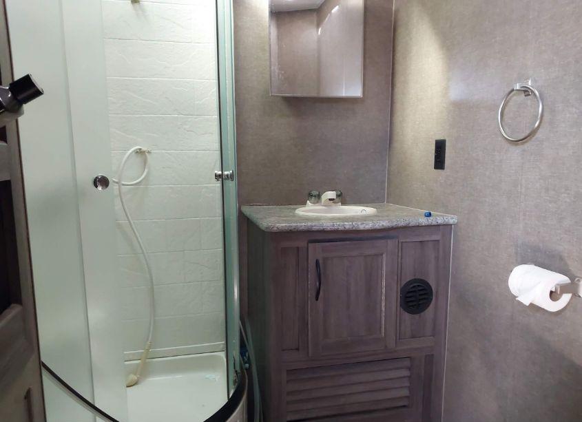 Photo 8 of 2019 Pacific Coachworks 23EX (VIN 5UYRN2921KR025913)