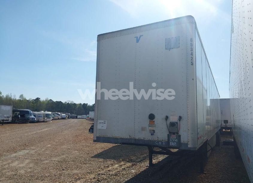 Photo 2 of 2017 Vanguard National TRAILER 5V8 TRAILER (VIN 5V8VC5320HM701369)