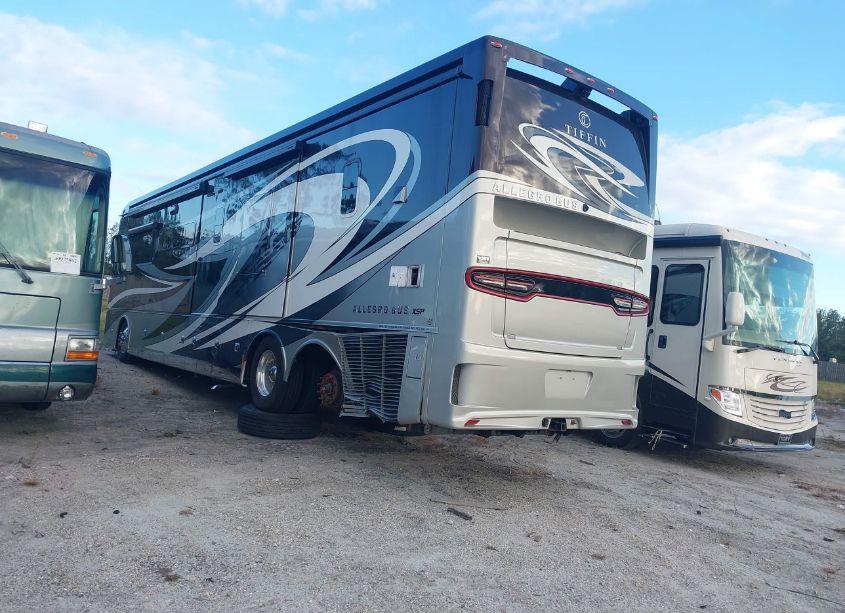Photo 3 of 2021 Tiffin Motorhomes INC ALLEGRO BUS (VIN 5VBBAK7A5MA121534)