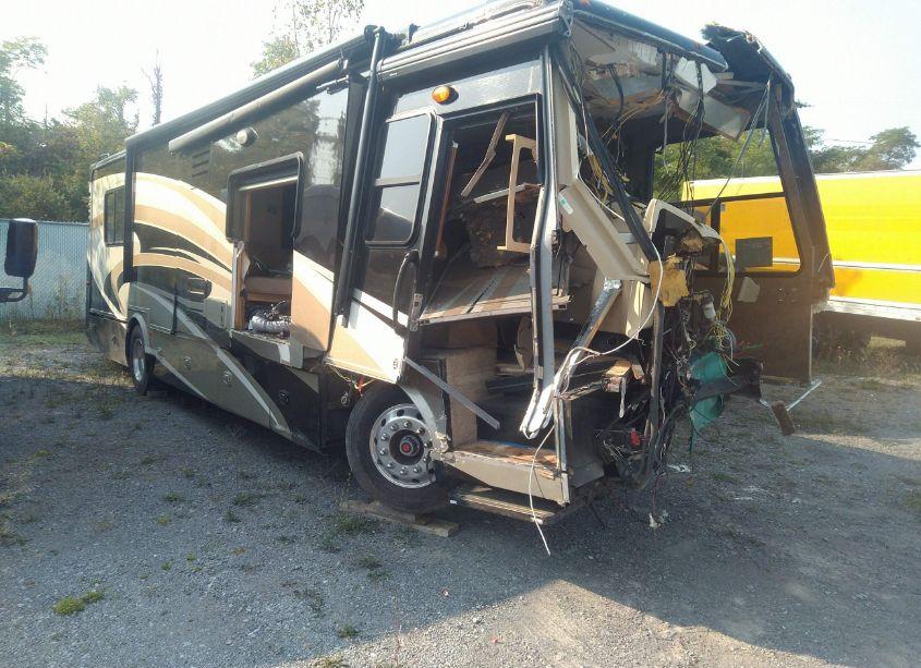 2014 Tiffin Motorhomes INC BREEZE (VIN 5VBRC93A1EA115318) main photo