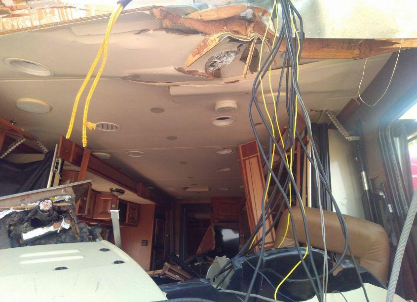 Photo 8 of 2014 Tiffin Motorhomes INC BREEZE (VIN 5VBRC93A1EA115318)