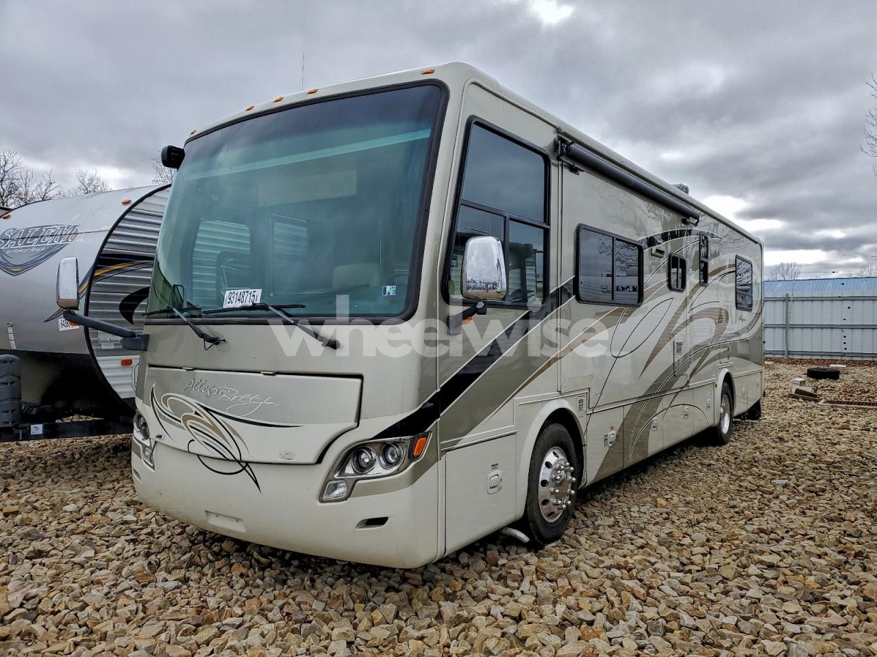 Photo 2 of 2012 TIFFIN MOTORHOMES INC BREEZE (VIN 5VBRC93A7CA113960)