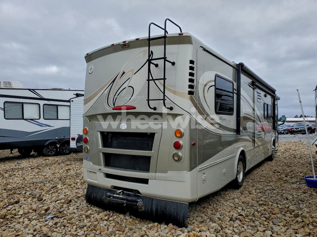 Photo 4 of 2012 TIFFIN MOTORHOMES INC BREEZE (VIN 5VBRC93A7CA113960)