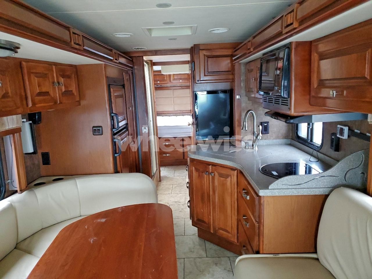 Photo 6 of 2012 TIFFIN MOTORHOMES INC BREEZE (VIN 5VBRC93A7CA113960)