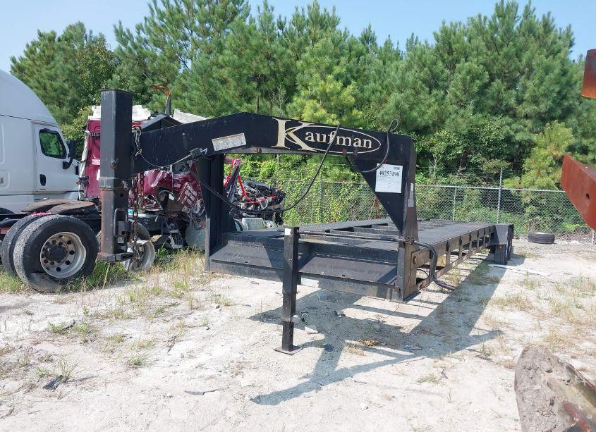 Photo 2 of 2013 Kaufman Trlr (VIN 5VGFL3523DL001825)