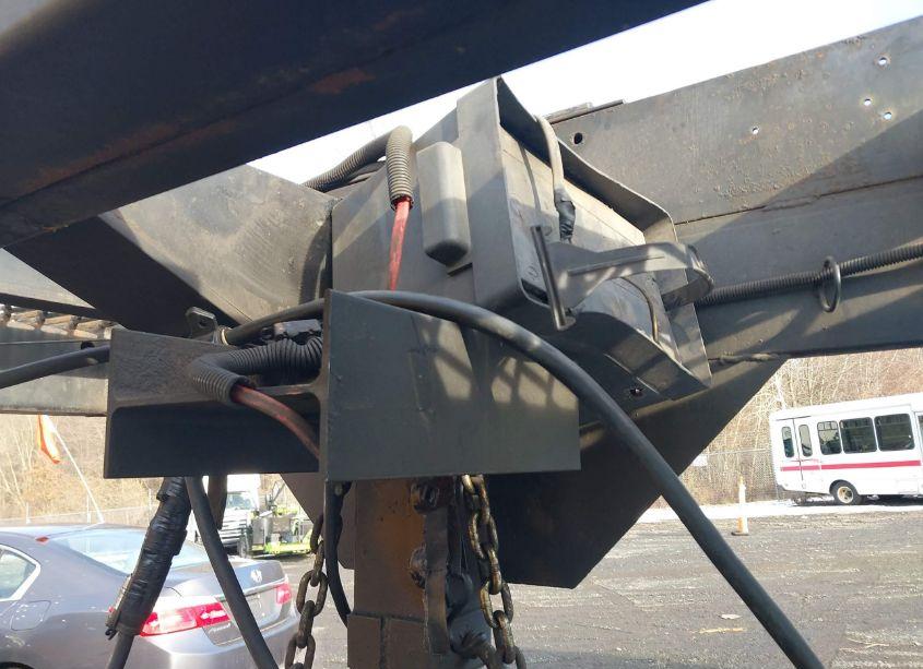 Photo 10 of 2021 Kaufman Trailers TRAILER (VIN 5VGFW5030ML002434)