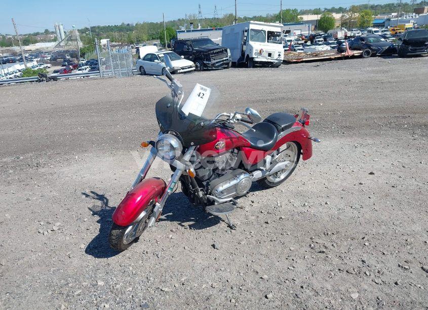 Photo 2 of 2005 Victory Motorcycles KINGPIN (VIN 5VPCB16D553006469)