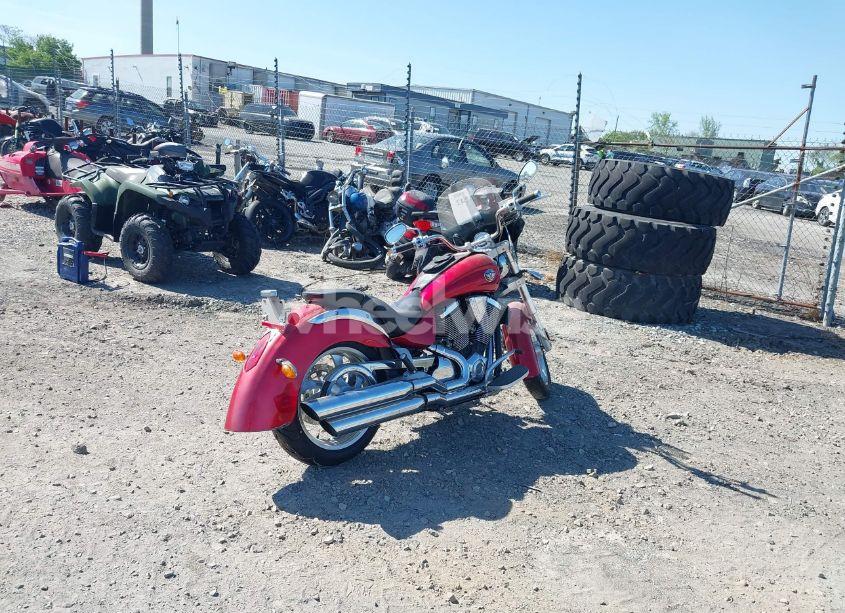 Photo 4 of 2005 Victory Motorcycles KINGPIN (VIN 5VPCB16D553006469)