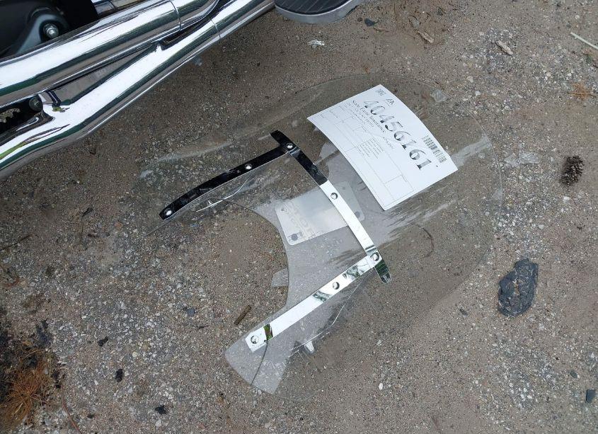 Photo 12 of 2011 Victory Motorcycles KINGPIN STANDARD (VIN 5VPCB36N1B3007876)