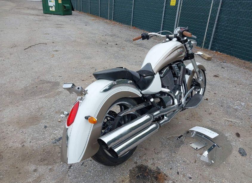 Photo 4 of 2011 Victory Motorcycles KINGPIN STANDARD (VIN 5VPCB36N1B3007876)