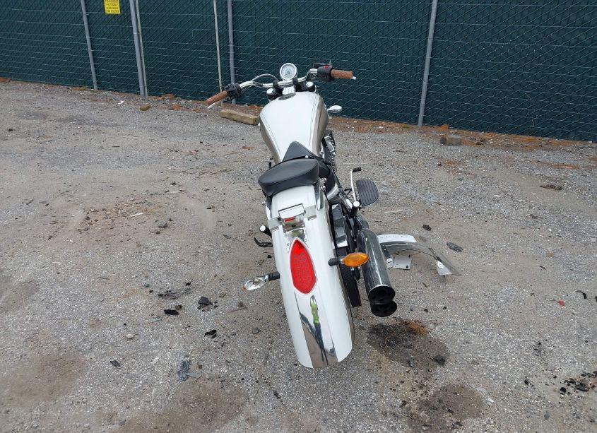 Photo 6 of 2011 Victory Motorcycles KINGPIN STANDARD (VIN 5VPCB36N1B3007876)
