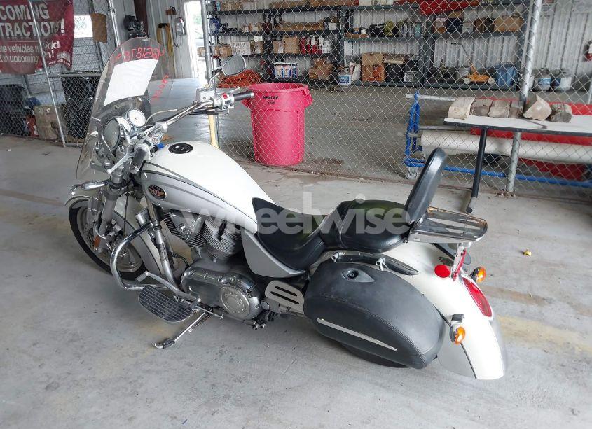 Photo 13 of 2005 Victory Motorcycles KINGPIN (VIN 5VPCD16D653009973)