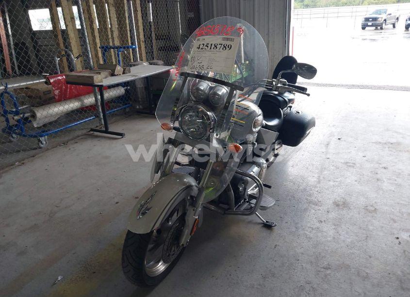 Photo 2 of 2005 Victory Motorcycles KINGPIN (VIN 5VPCD16D653009973)