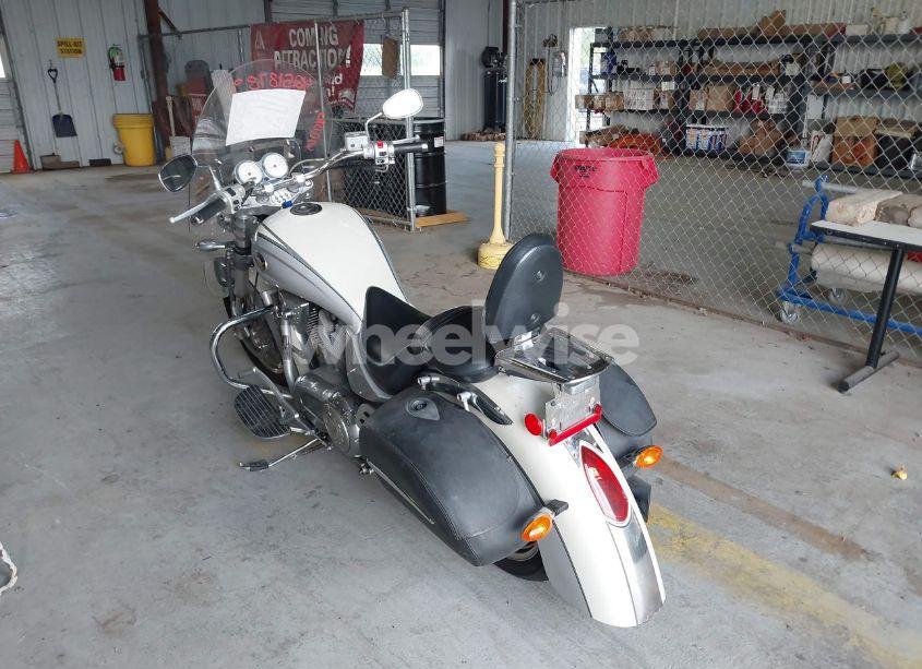 Photo 3 of 2005 Victory Motorcycles KINGPIN (VIN 5VPCD16D653009973)