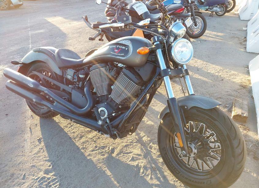 2017 Victory Motorcycles GUNNER (VIN 5VPCGBAB5H3058783) main photo