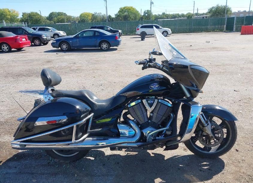 Photo 12 of 2011 Victory Motorcycles CROSS COUNTRY STANDARD (VIN 5VPDB36N4B3006158)
