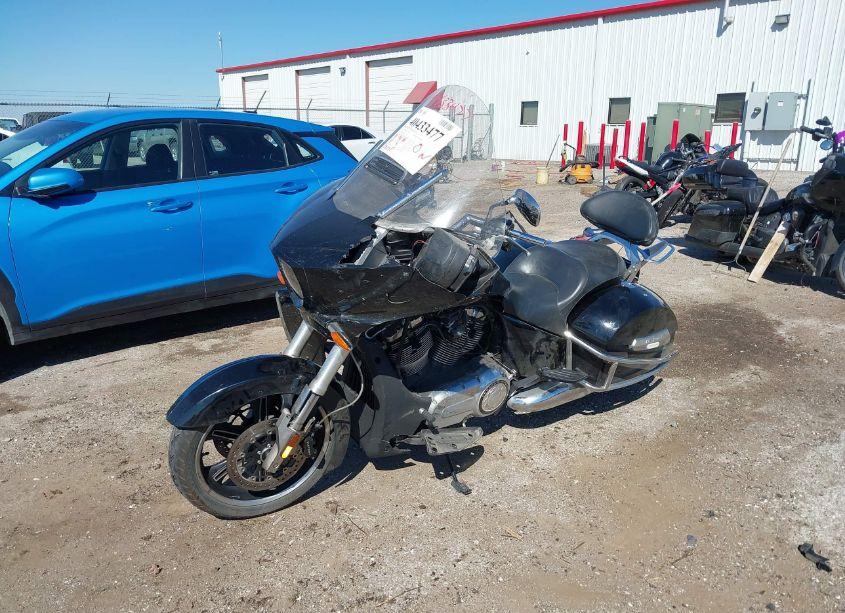 Photo 2 of 2011 Victory Motorcycles CROSS COUNTRY STANDARD (VIN 5VPDB36N4B3006158)