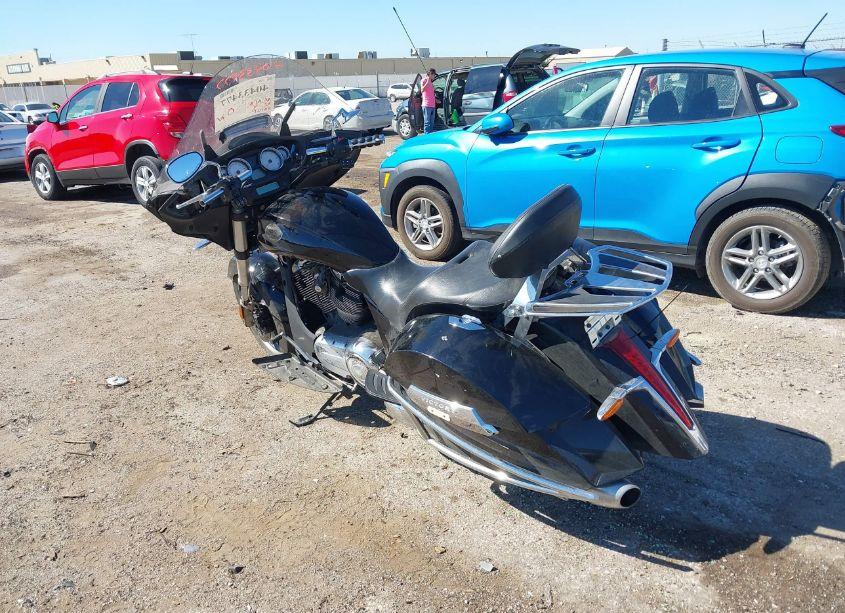 Photo 3 of 2011 Victory Motorcycles CROSS COUNTRY STANDARD (VIN 5VPDB36N4B3006158)