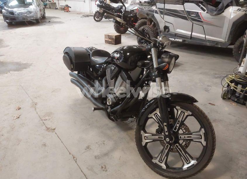 2016 Victory Motorcycles VEGAS (VIN 5VPGB36N5G3048391) main photo