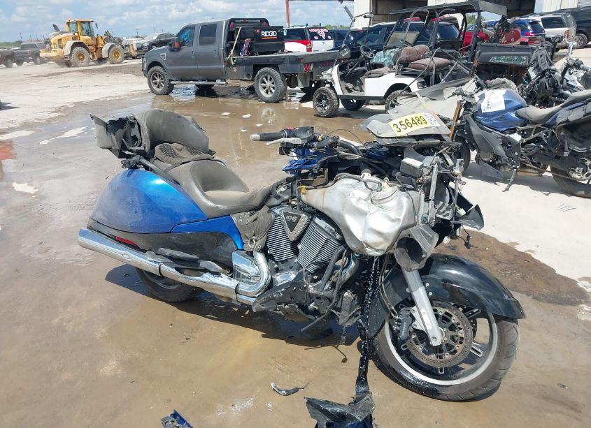 2016 Victory Motorcycles VISION (VIN 5VPSW36N1G3054154) main photo