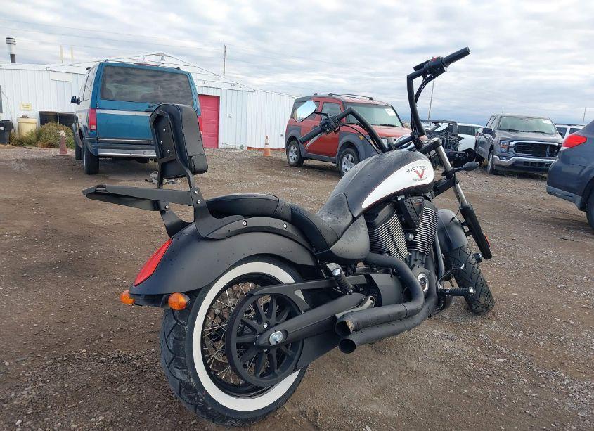 Photo 4 of 2013 Victory Motorcycles HIGH-BALL (VIN 5VPWB36N1D3015315)