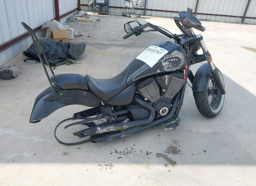 Photo 13 of 2015 Victory Motorcycles HIGH-BALL (VIN 5VPWB36N6F3044439)