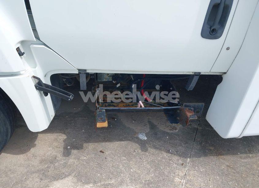 Photo 6 of 2013 Ic Corporation 3000 AC (VIN 5WEXWSKK2DH170680)