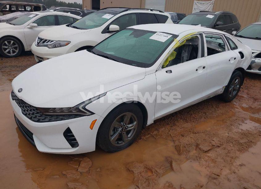 Photo 2 of 2021 Kia K5 LXS (VIN 5XXG14J20MG020837)