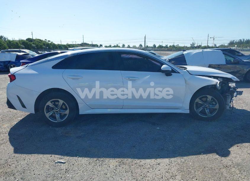 Photo 13 of 2021 Kia K5 LXS (VIN 5XXG14J20MG036827)