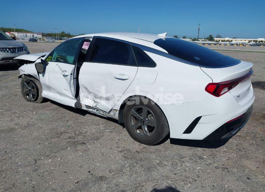 Photo 3 of 2021 Kia K5 LXS (VIN 5XXG14J20MG036827)