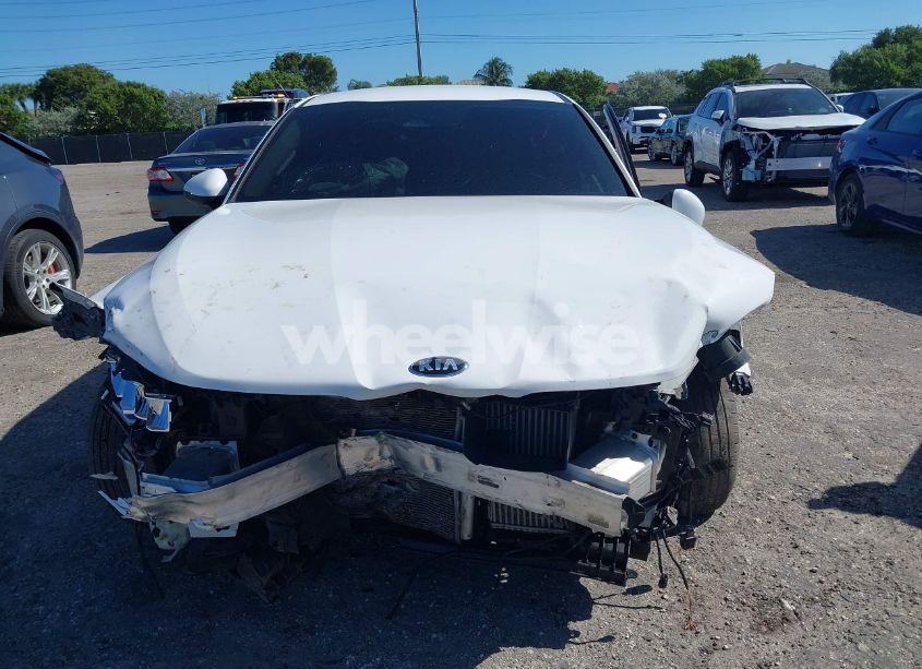 Photo 6 of 2021 Kia K5 LXS (VIN 5XXG14J20MG036827)