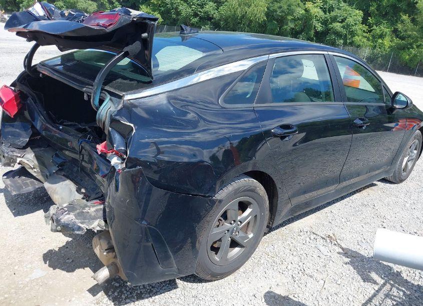 Photo 4 of 2021 Kia K5 LXS (VIN 5XXG14J20MG068824)