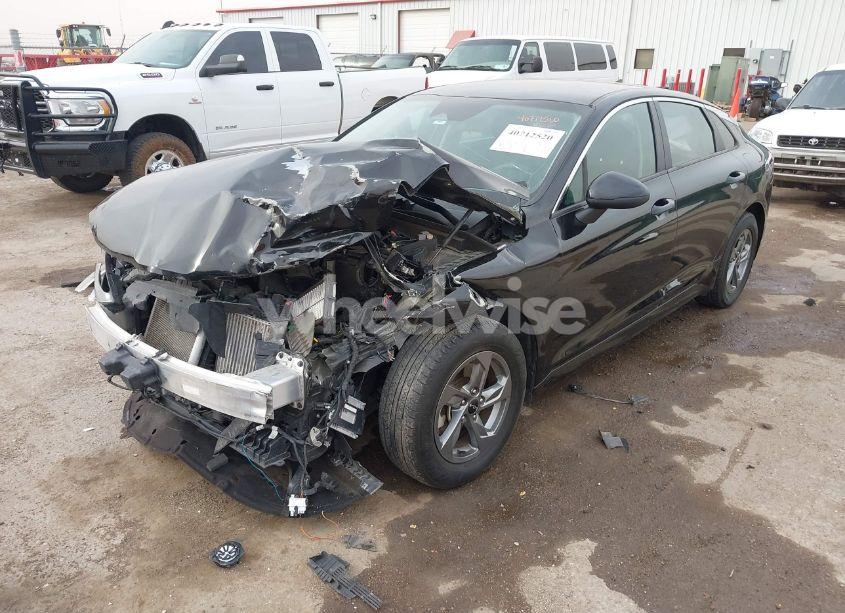 Photo 2 of 2022 Kia K5 LXS (VIN 5XXG14J20NG114878)