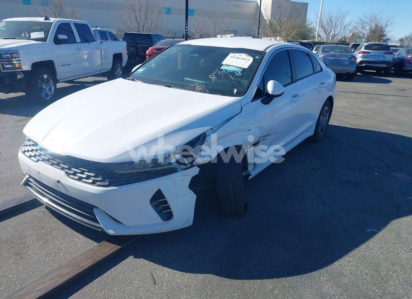 Photo 2 of 2022 Kia K5 LXS (VIN 5XXG14J20NG141742)
