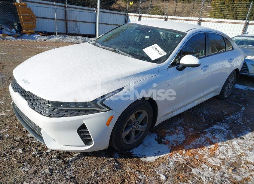 Photo 2 of 2022 Kia K5 LXS (VIN 5XXG14J20NG158220)