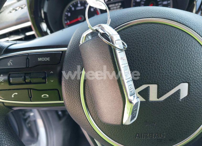 Photo 11 of 2022 Kia K5 LXS (VIN 5XXG14J20NG159996)