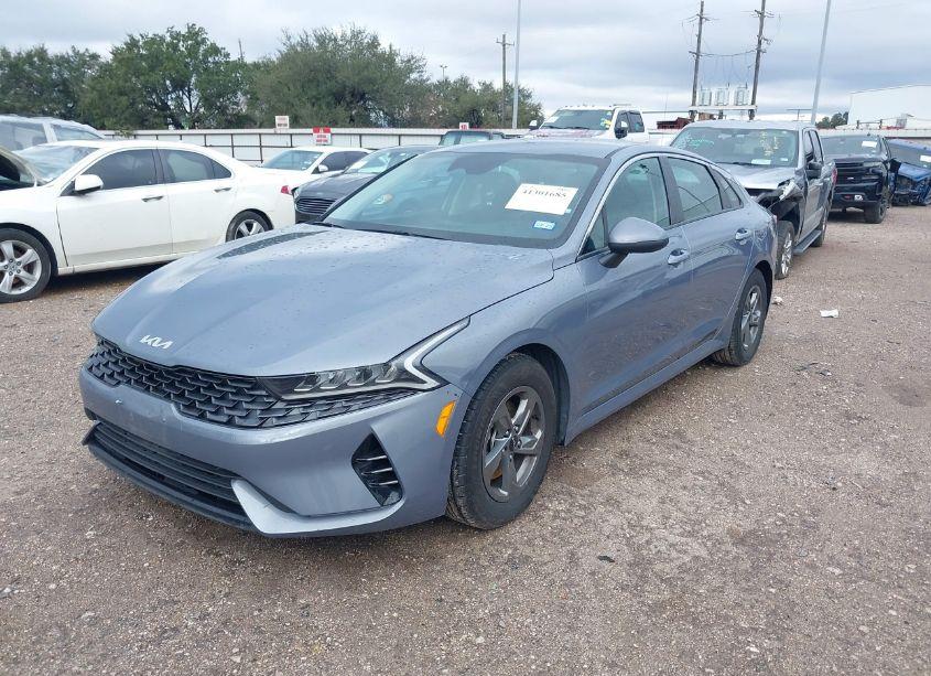 Photo 2 of 2023 Kia K5 LXS (VIN 5XXG14J20PG211209)