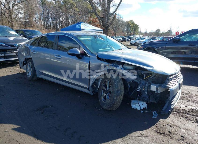 Photo 13 of 2021 Kia K5 LXS (VIN 5XXG14J21MG001388)